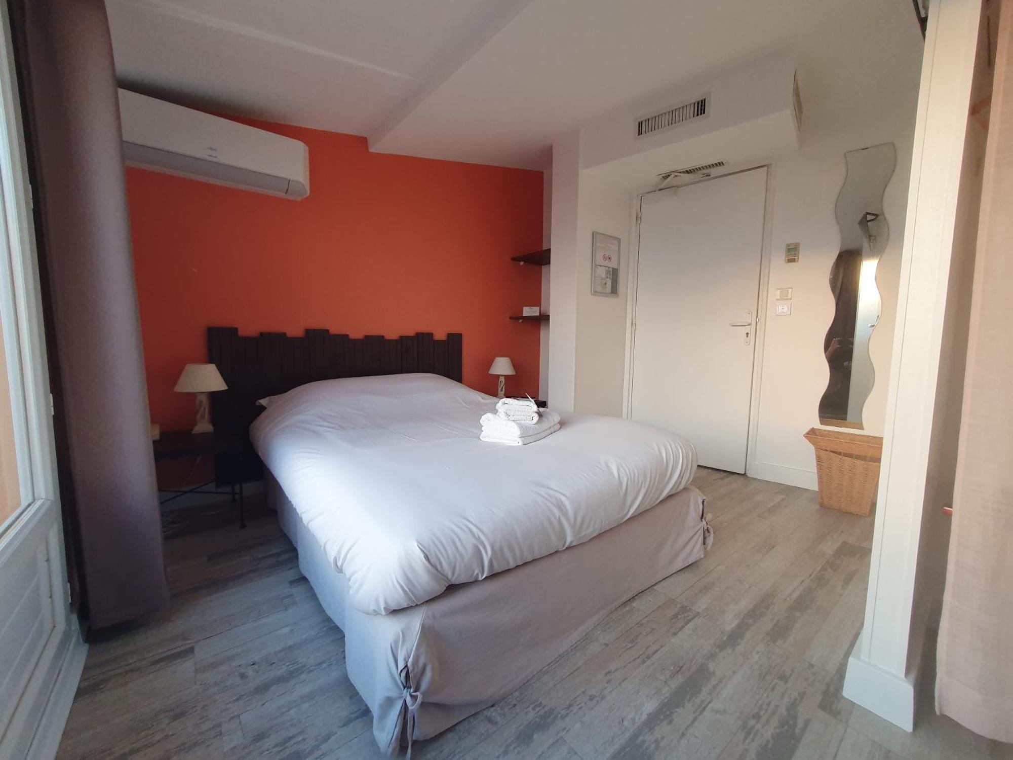 Hotel Les Calanques 3*