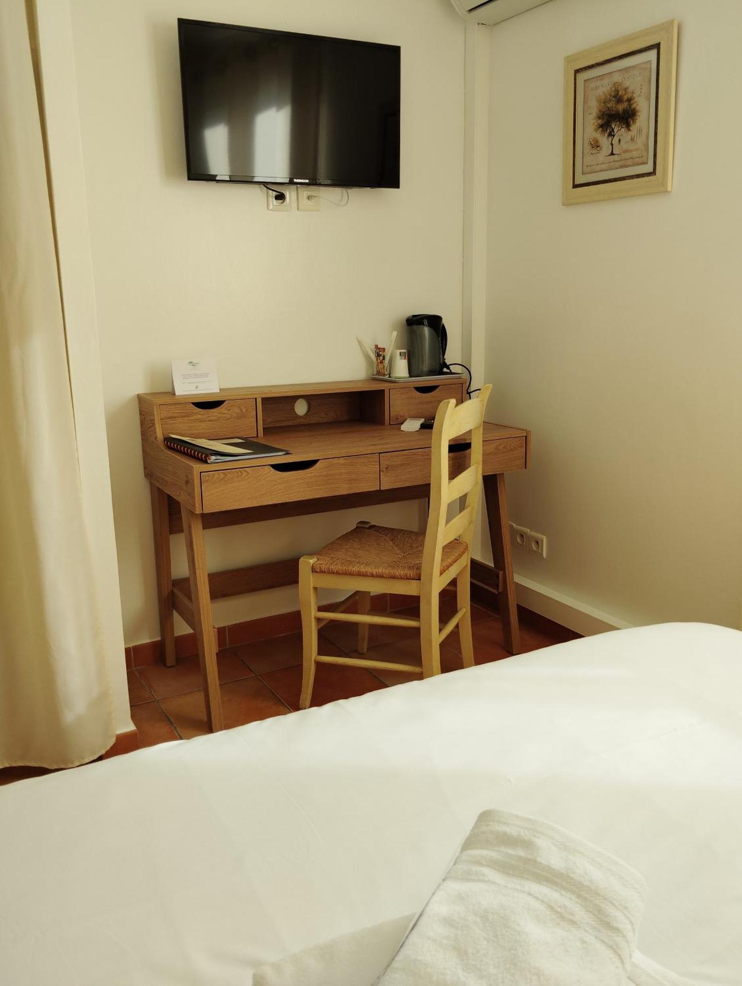 Hotel Les Calanques 3*