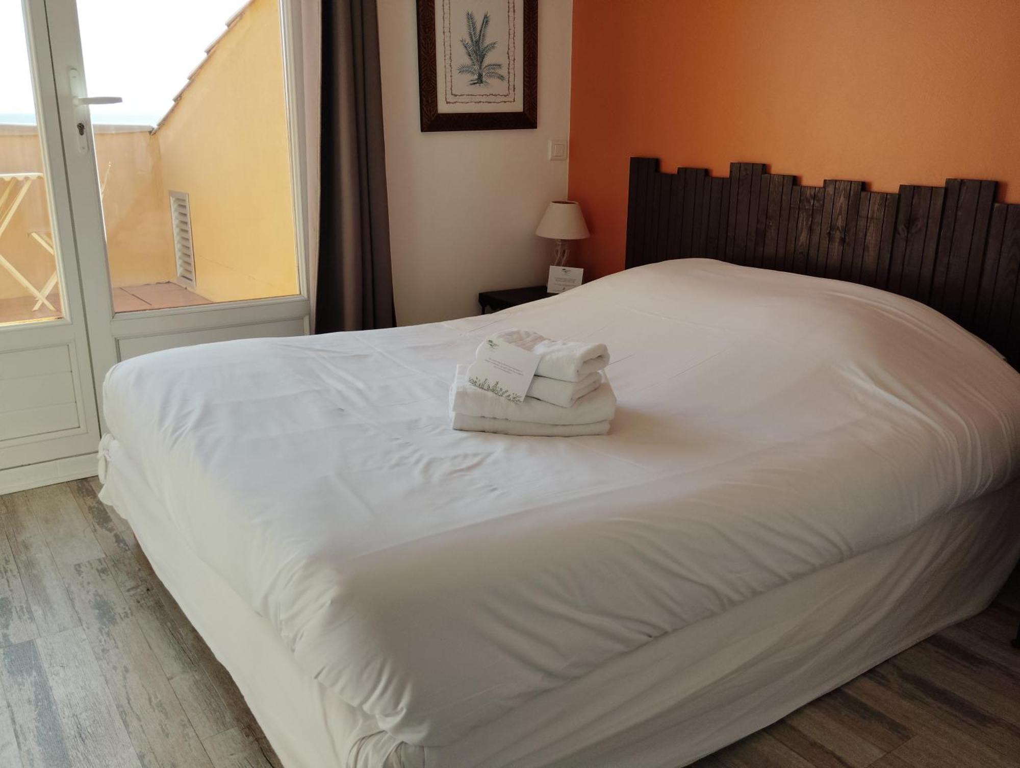 Hotel Les Calanques 3*